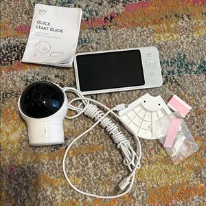 Eufy Baby Monitor / Purchased in Spring 2021 / Very good used condition.